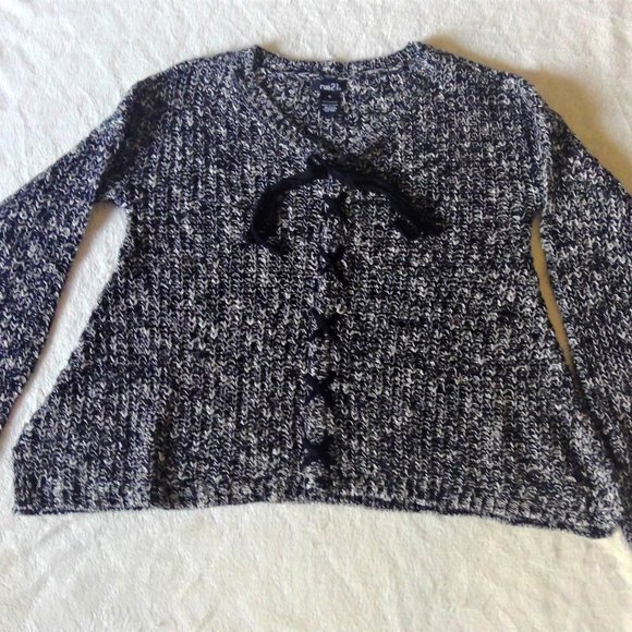 Rue 21 Crop Sweater - Picture 6 of 7